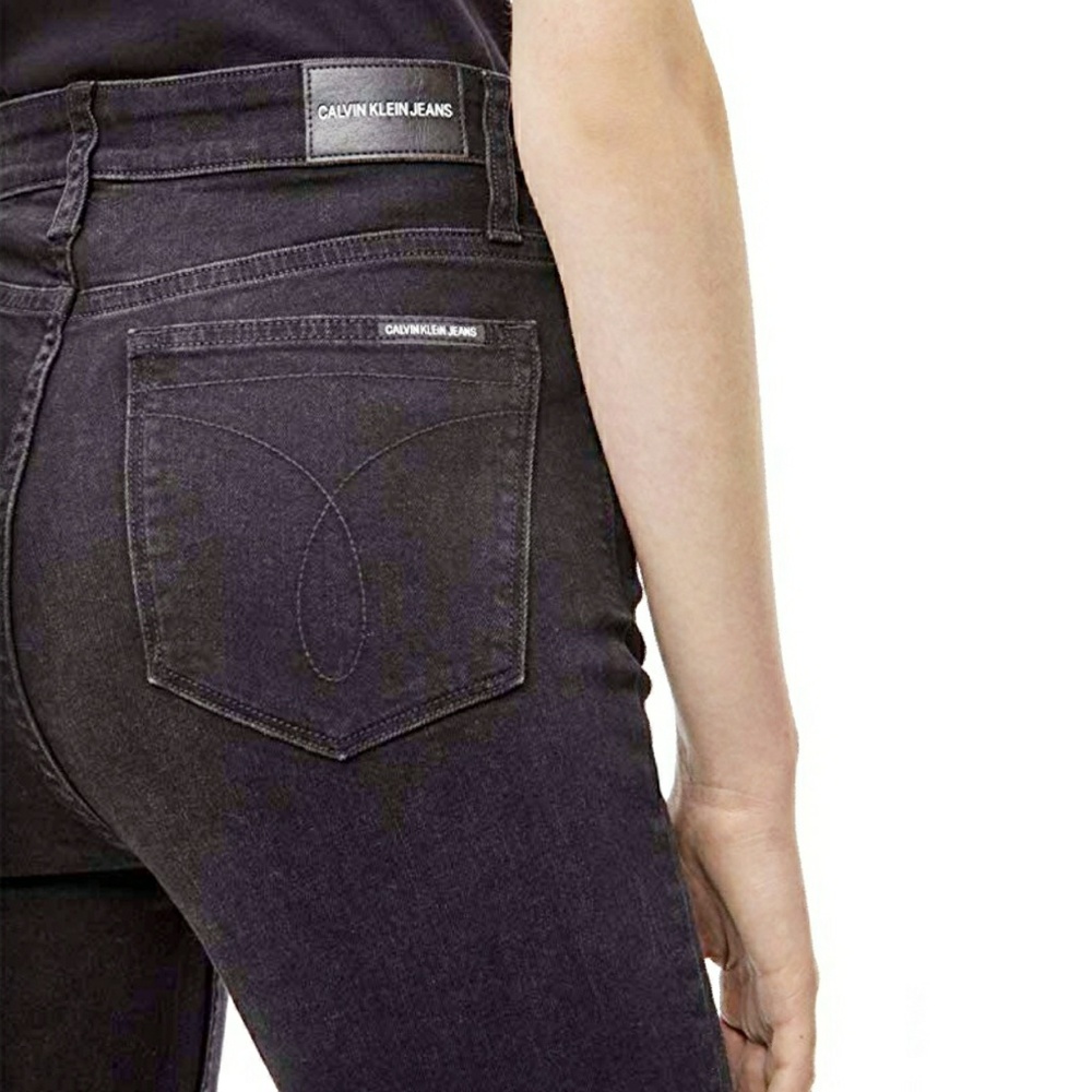 🚺🆕CALVIN KLEIN High Waisted Jeans